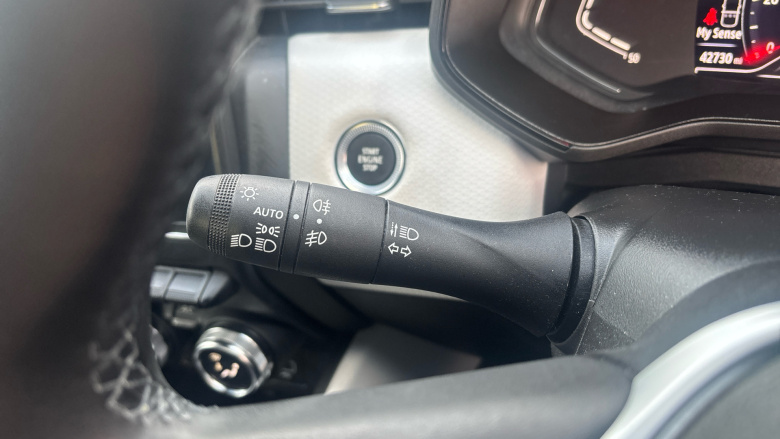 Renault Clio 1.0 TCe 90 SE Edition 5dr Petrol Hatchback